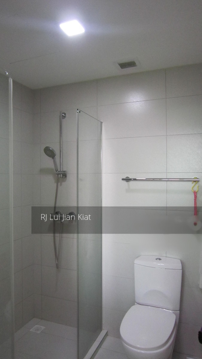 1 Canberra (D27), Condominium #150661092